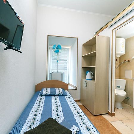 Small Room Near Independence Square Kiev Exterior foto